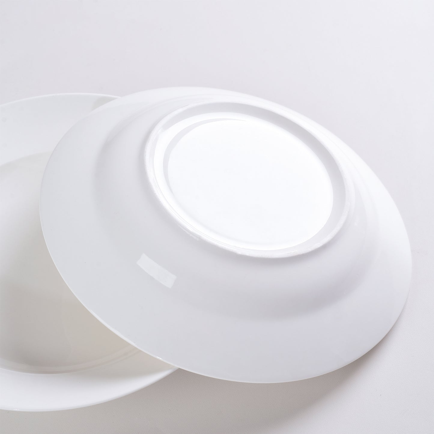 White Dinner Plates Set of 6, 9 Inch Salad Serving Modern Round Dishes - Dishwasher, Microwave, Oven Safe, Scratch Resistant, Smooth Glaze